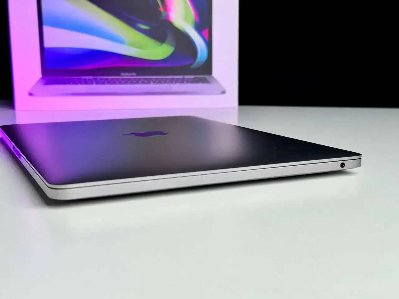 ВЖИВАНИЙ MacBook Pro 13" Space Gray (Z11C000E4) 2020 - International English - Стан: гарний | Акумулятор: 93% | Комплект: повний | Гарантія: 1 міс.