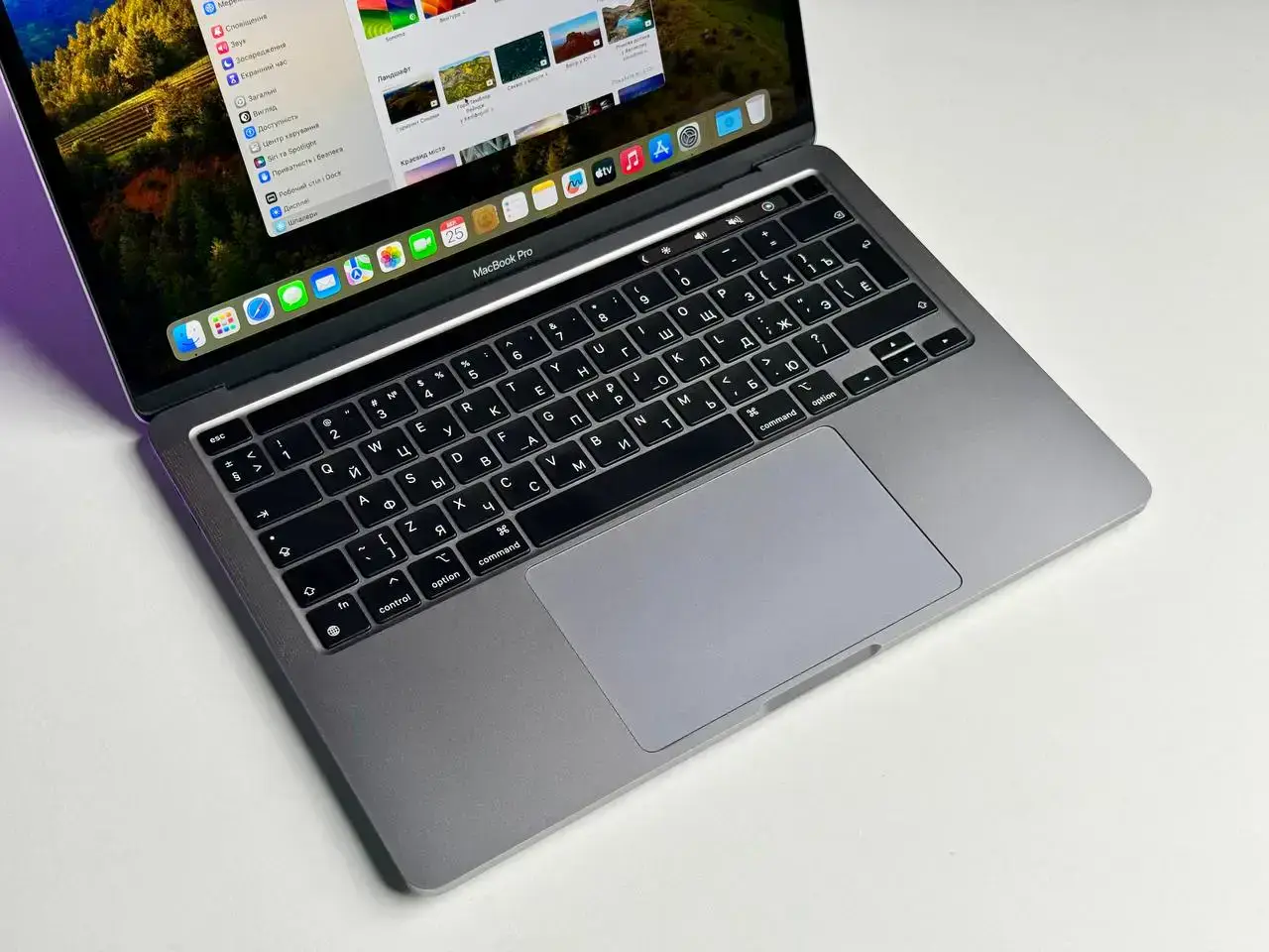 ВЖИВАНИЙ MacBook Pro 13" Space Gray (Z11C000E4) 2020 - International English - Стан: гарний | Акумулятор: 93% | Комплект: повний | Гарантія: 1 міс.