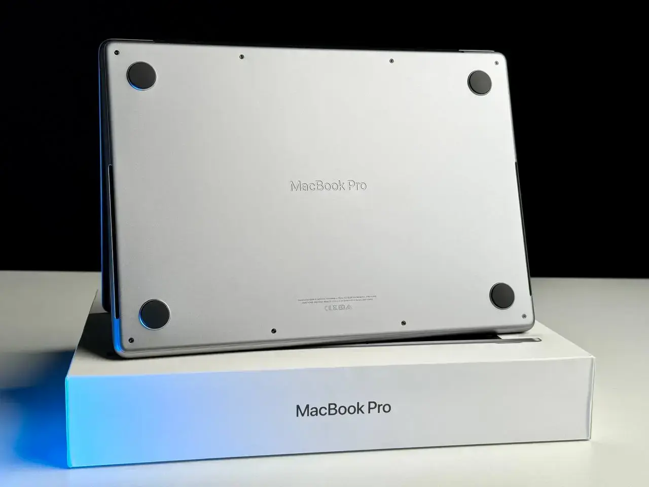 ВЕТРИННЫЙ MacBook Pro 14" Space Gray (MKGP3) 2021 - Состояние: идеальный | Комплект: полный | Гарантія: 3 мес.