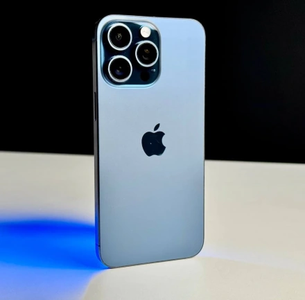 Б\У Apple iPhone 15 Pro Max 512GB Blue Titanium (MU7F3)