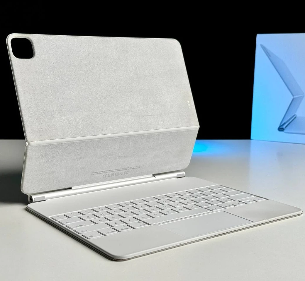 ВЖИВАНА Apple Magic Keyboard for iPad Pro 12.9-inch (3rd/4th/5th/6th generation) - White (MJQL3)