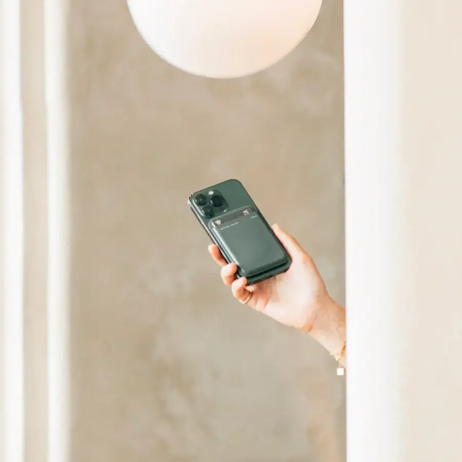 Гаманець для карток Native Union (RE) Classic Wallet Magnetic - Slate Green (RECLA-GRN-WAL)