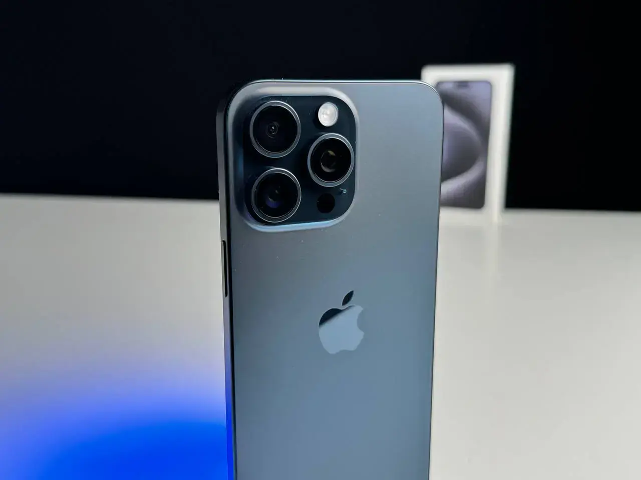 НОВЫЙ, открытая коробка Apple iPhone 15 Pro Max 1TB Blue Titanium (MU7K3)