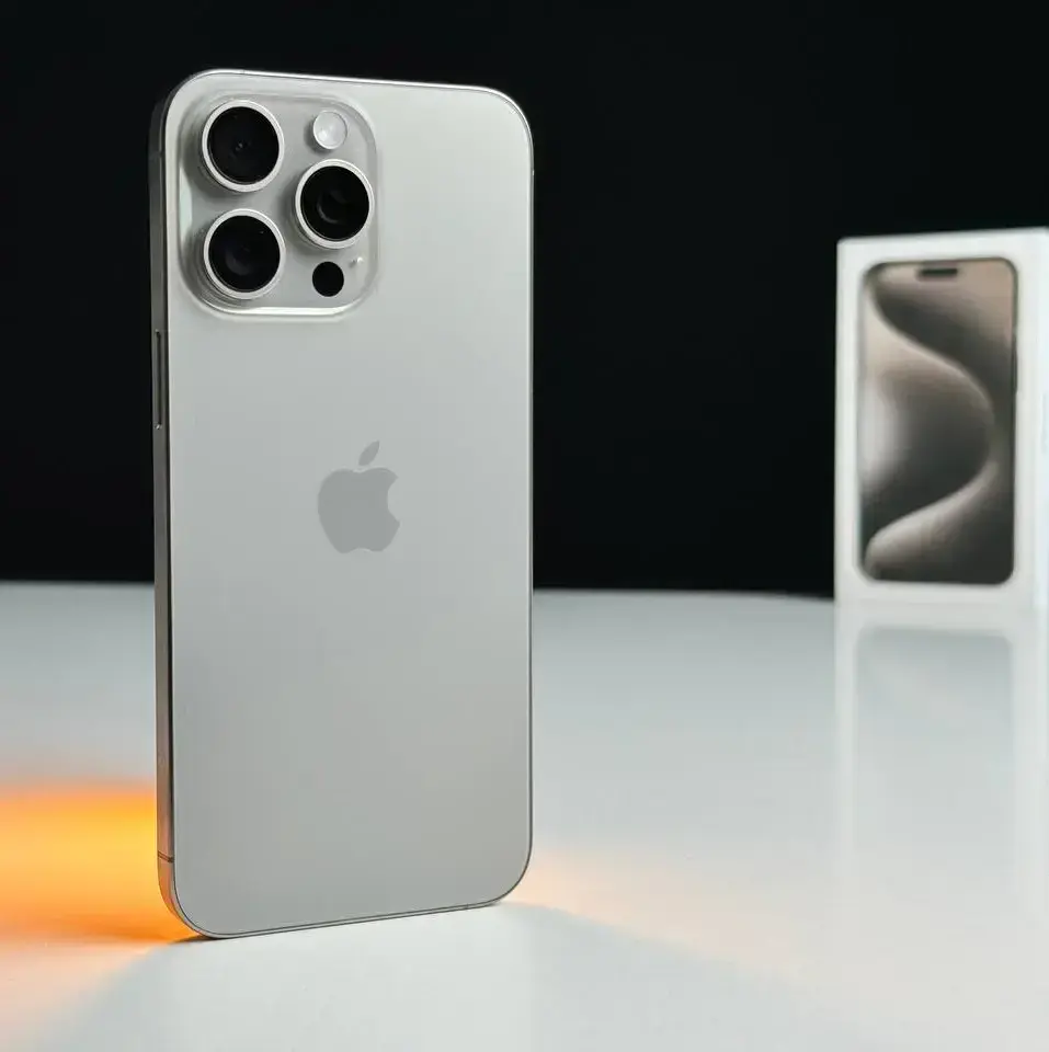 НОВЫЙ, открытая коробка Apple iPhone 15 Pro Max 256GB Natural Titanium (MU793)
