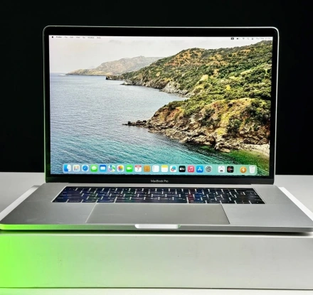 USED MacBook Pro 15" Silver (MR962) 2018🔋100% (Состояние - 9/10. Комплект - полный | гарантия - 1 мес.)