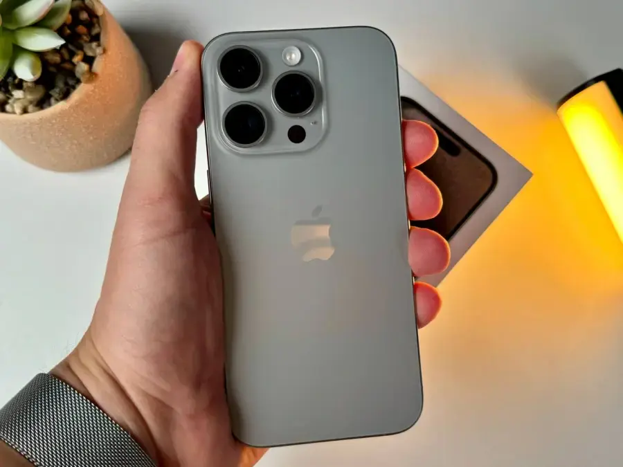 ВЖИВАНИЙ Apple iPhone 15 Pro 1TB Natural Titanium (MTVF3) 96%, Комплект - повний, гарантія - 3 міс