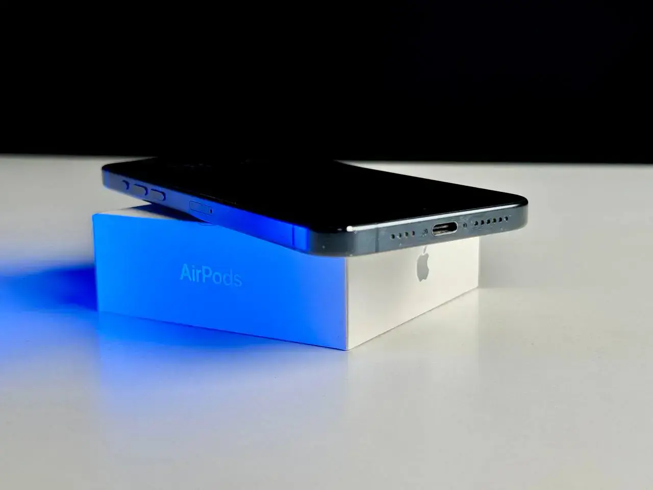 ВЖИВАНИЙ Apple iPhone 15 Pro Max 512GB Blue Titanium (MU7F3)