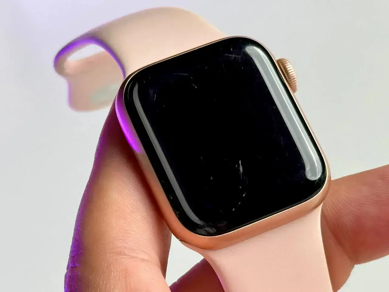 Б\У Apple Watch Series 6 GPS 40mm Gold Aluminum Case with Pink Sand Sport Band (MG123)