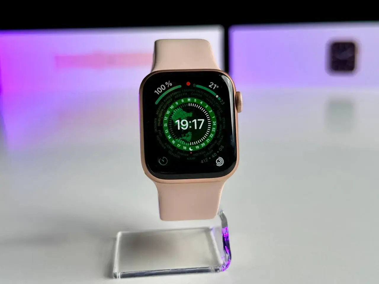 Б\У Apple Watch Series 6 GPS 40mm Gold Aluminum Case with Pink Sand Sport Band (MG123)