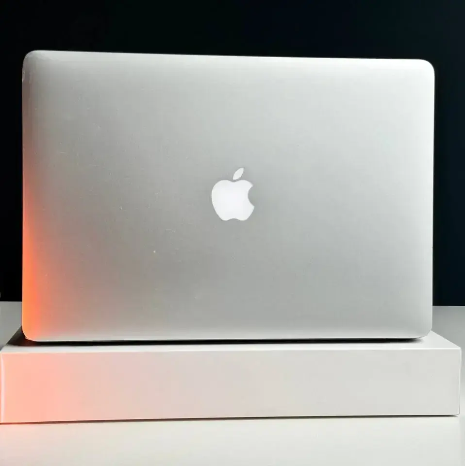 Вживаний MacBook Pro 15" i7/16GB/256SSD 2015 (MJLQ2)🔋100% (Стан - 7/10. Комплект - повний | гарантія - 1 міс.)
