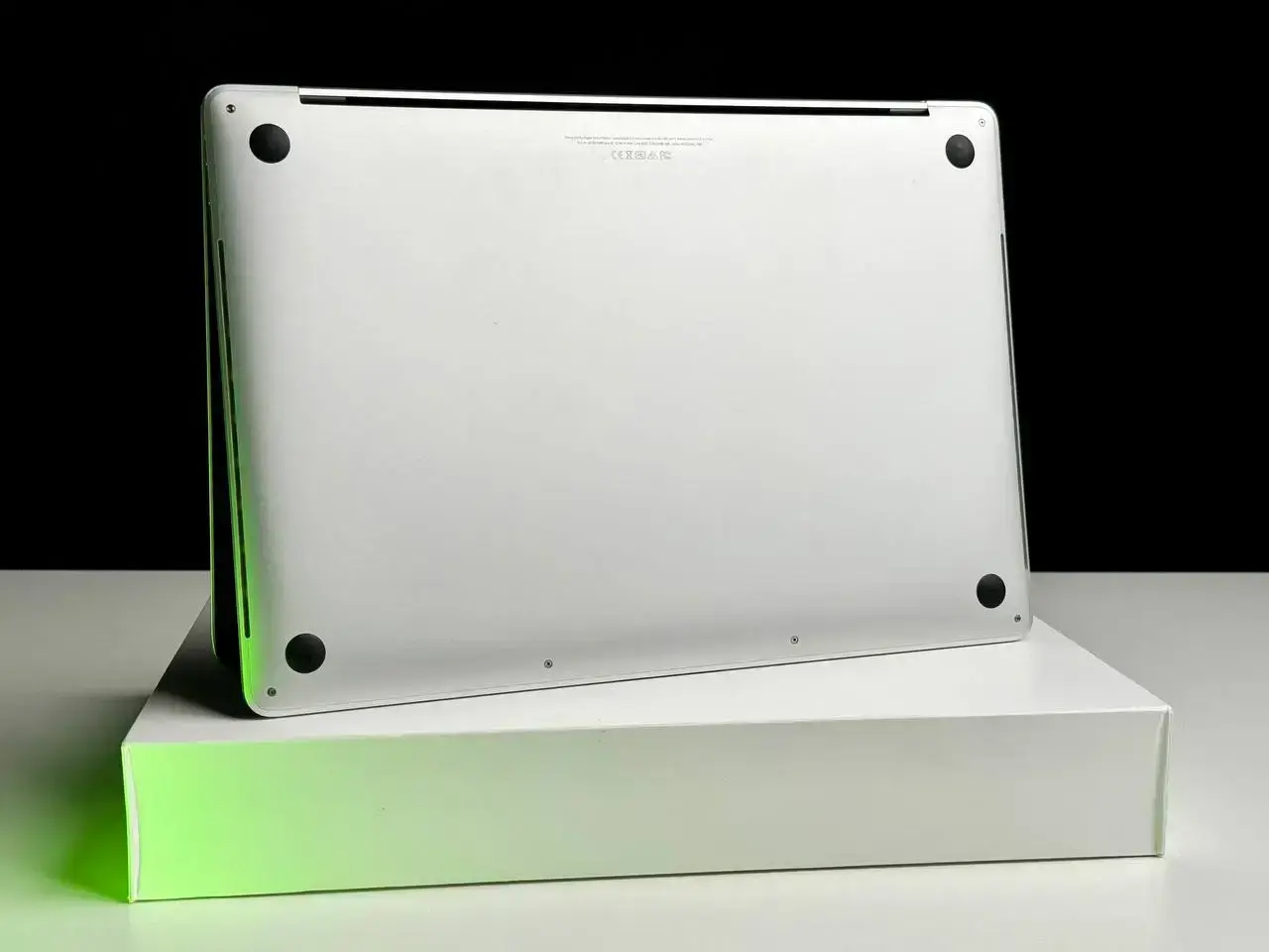 Вживаний MacBook Pro 15" Silver (MR962) 2018🔋100% (Стан - 9/10. Комплект - повний | гарантія - 1 міс.)