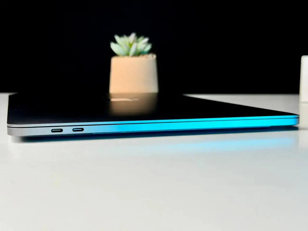 ВЖИВАНИЙ MacBook Pro 15" Space Gray (MPTR2) 2017 (i7/16GB/256GB) - цикли 394
