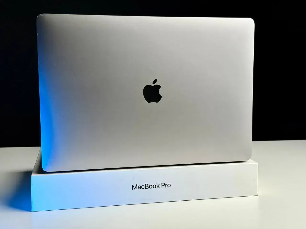 Б/у MacBook Pro 15" Space Gray (MPTT2) 2017 (i7/16GB/512SSD)🔋100% (Стан - 8.5/10. Комплект - повний | гарантія - 1 міс.)
