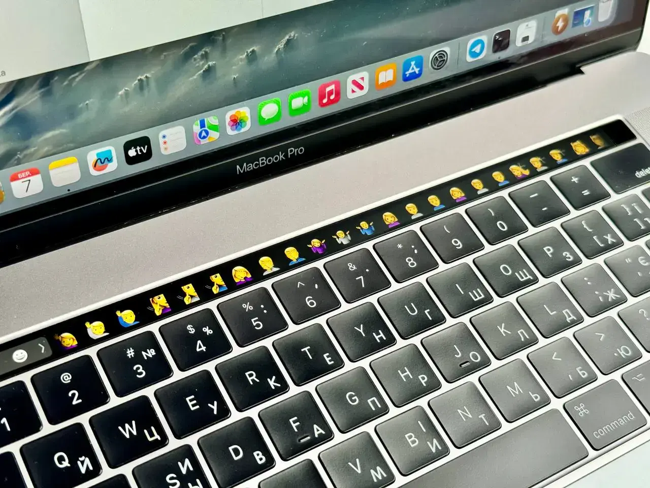Б/у MacBook Pro 15" Space Gray (MPTT2) 2017🔋100% (Состояние - 8.5/10. Комплект - полный | гарантия - 1 мес.)