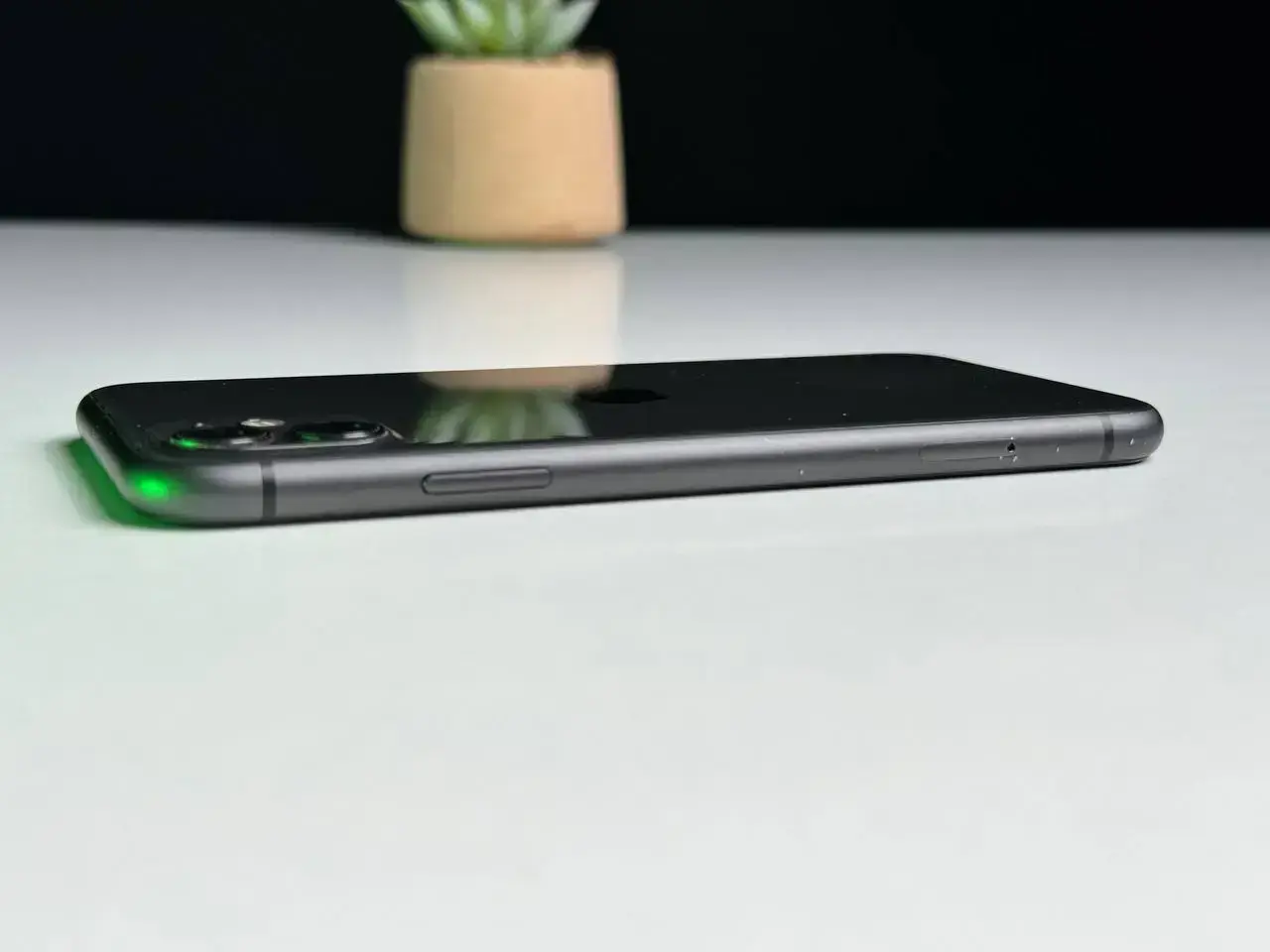 ВЖИВАНИЙ Apple iPhone 11 128GB Black (MHCX3, MHDH3) Slim Box - Стан: гарний | Акумулятор: 83% | Комплект: повний | Гарантія: 1 міс.