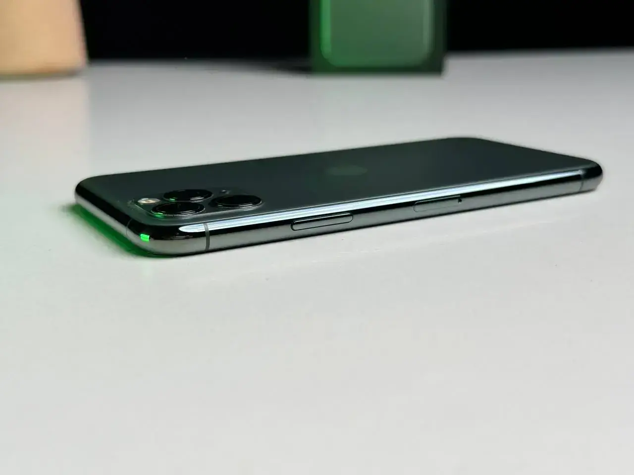 ВЖИВАНИЙ Apple iPhone 11 Pro 256GB Midnight Green (MWCQ2) - Стан: ідеальний | Комплект: коробка | Гарантія: 1 міс.