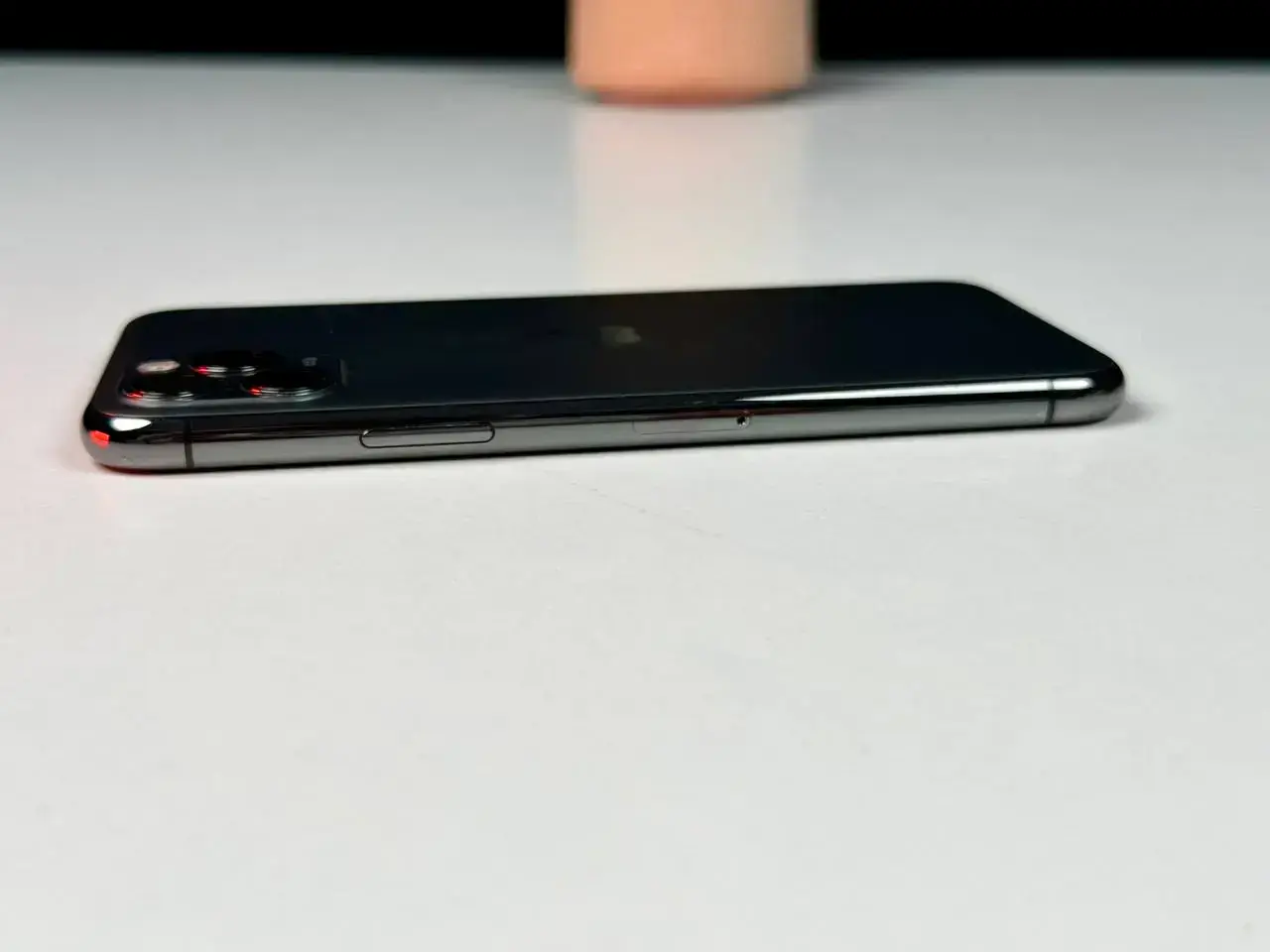 Б/У Apple iPhone 11 Pro 64GB Space Gray (MWC22) - Состояние: хороший | Аккумулятор: 100% | Комплект: кабель | Гарантія: 1 мес.