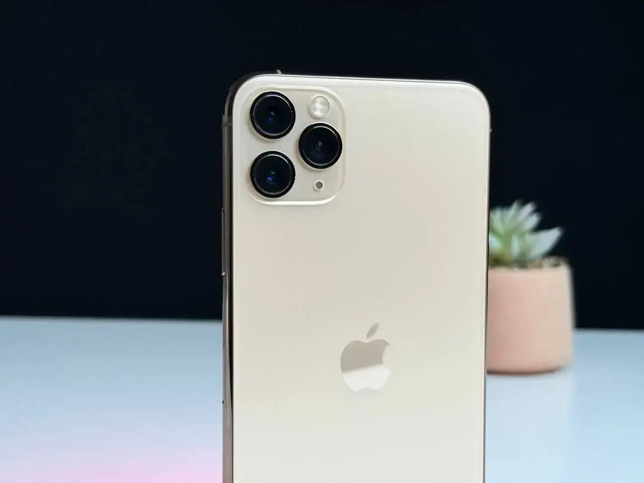 ВЖИВАНИЙ Apple iPhone 11 Pro Max 512GB Gold (MWHA2) - Стан: гарний | Акумулятор: 91% | Комплект: без комплекту | Гарантія: 1 міс.
