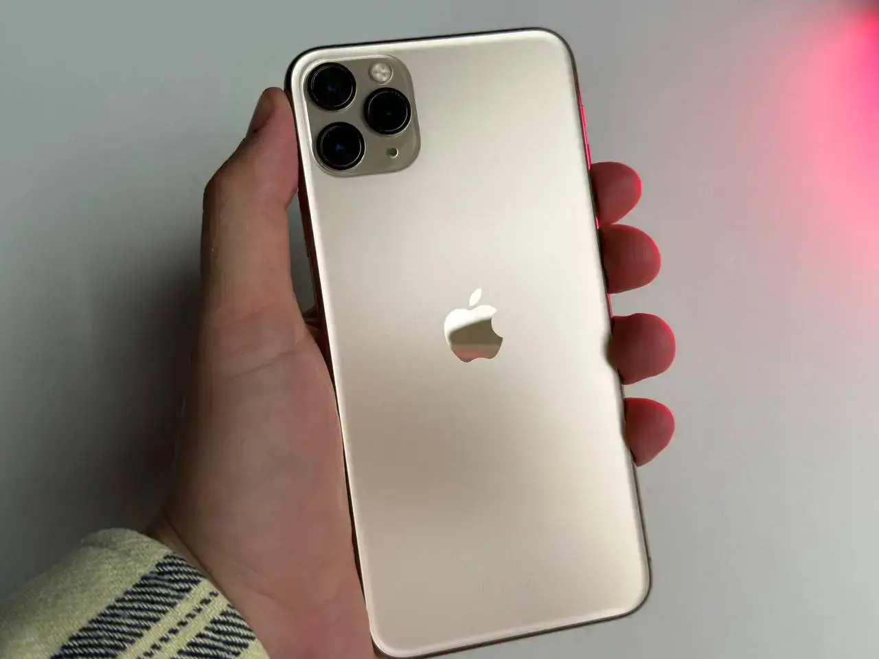 ВЖИВАНИЙ Apple iPhone 11 Pro Max 512GB Gold (MWHA2) - Стан: гарний | Акумулятор: 91% | Комплект: без комплекту | Гарантія: 1 міс.
