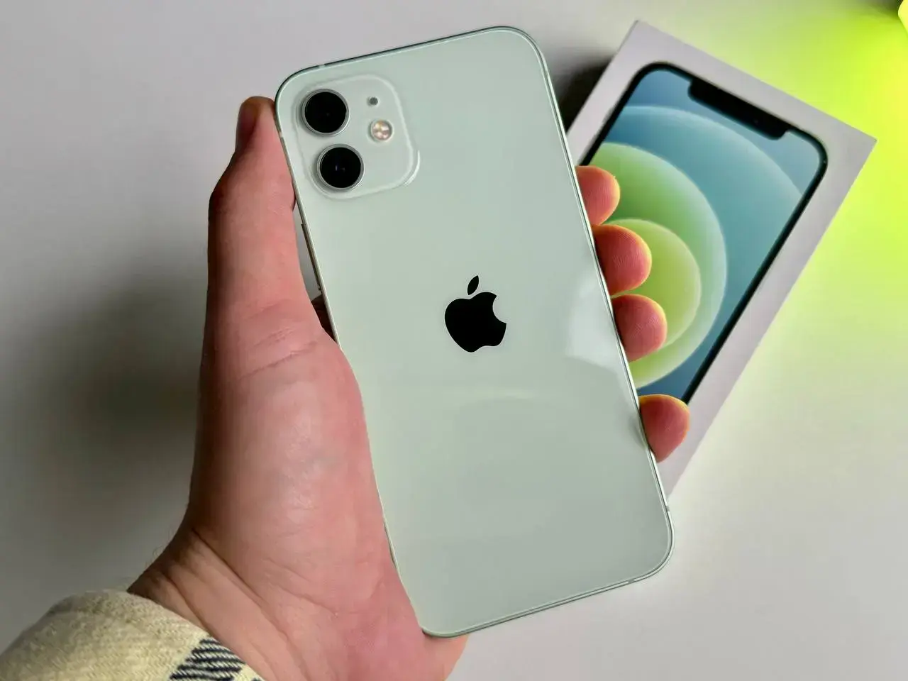ВЖИВАНИЙ Apple iPhone 12 128GB Green (MGHG3, MGJF3) - Стан: ідеальний | Акумулятор: 90% | Комплект: коробка | Гарантія: 1 міс.