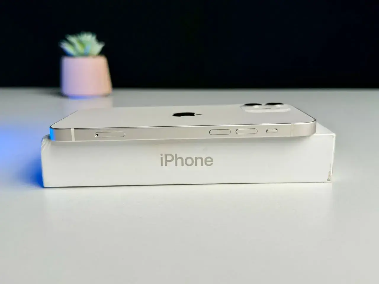 ВЖИВАНИЙ Apple iPhone 12 64GB White (MGH73, MGJ63) - Стан: гарний | Акумулятор: 100% | Комплект: коробка | Гарантія: 1 міс.