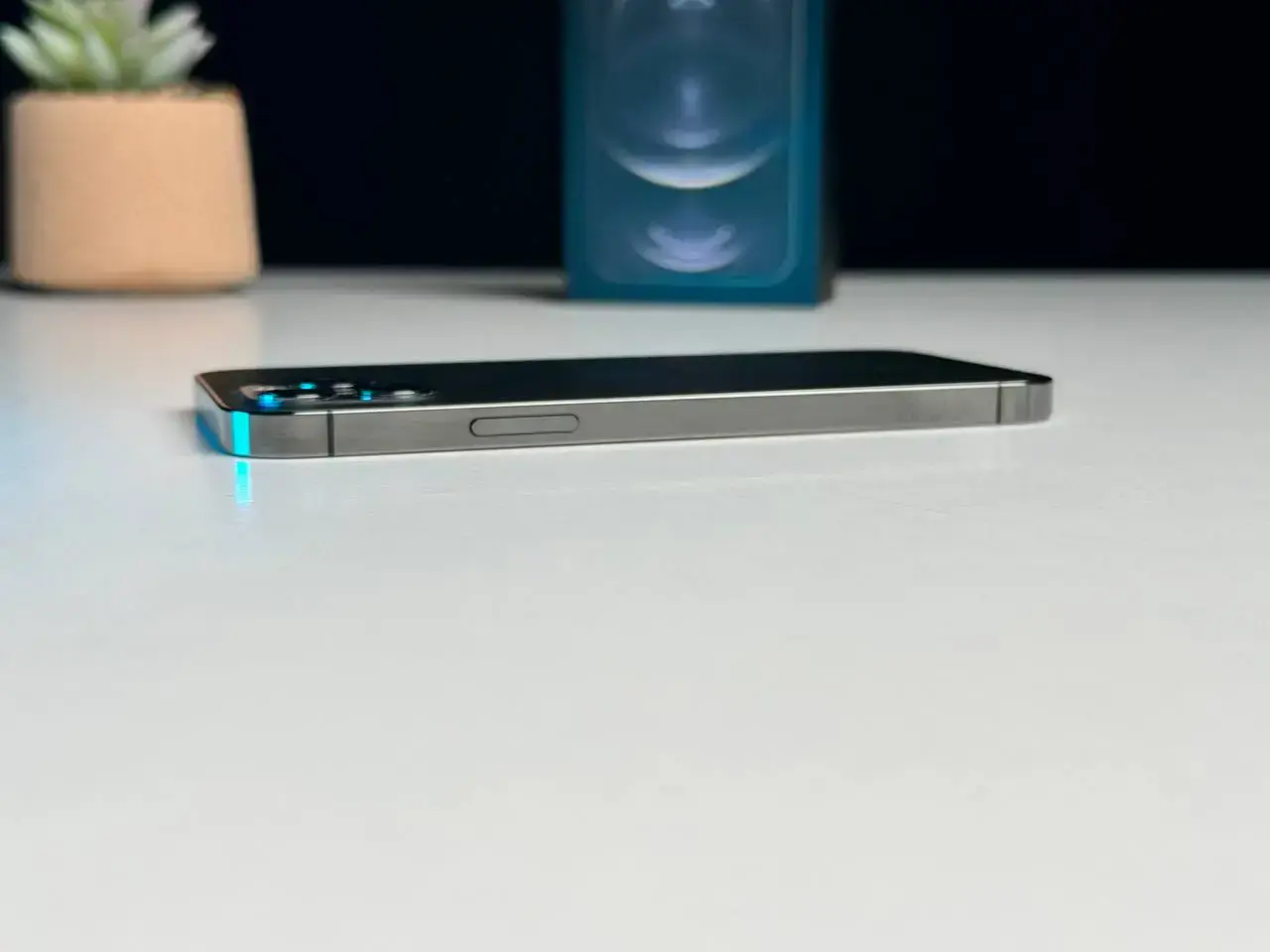ВЖИВАНИЙ Apple iPhone 12 Pro 128GB Graphite (MGLN3, MGMK3) - Стан: гарний | Акумулятор: 100% | Комплект: повний | Гарантія: 1 міс.