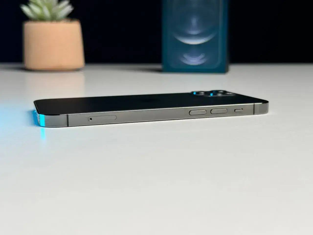 ВЖИВАНИЙ Apple iPhone 12 Pro 128GB Graphite (MGLN3, MGMK3) - Стан: гарний | Акумулятор: 100% | Комплект: повний | Гарантія: 1 міс.