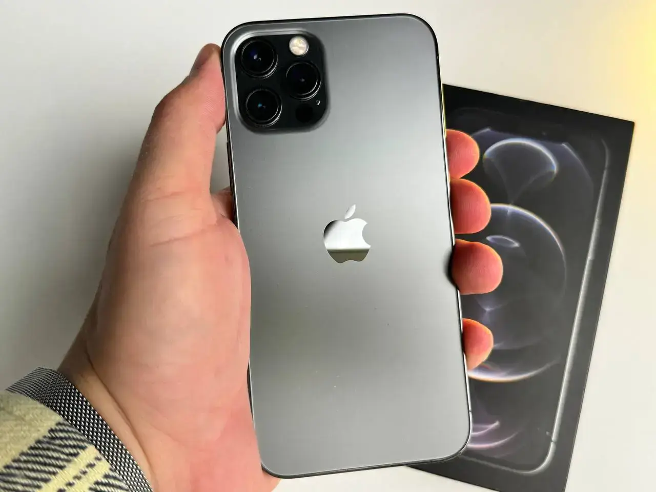 Б/У Apple iPhone 12 Pro 512GB Graphite (MGLX3, MGMU3) - Состояние: хороший | Аккумулятор: 80% | Комплект: коробка, кабель | Гарантія: 1 мес.