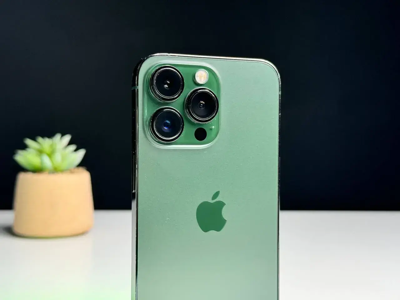 Б/У Apple iPhone 13 Pro 128GB Alpine Green (MNDT3, MNE23) - Состояние: плохой | Аккумулятор: 87% | Комплект: без комплекта | Гарантія: 1 мес.