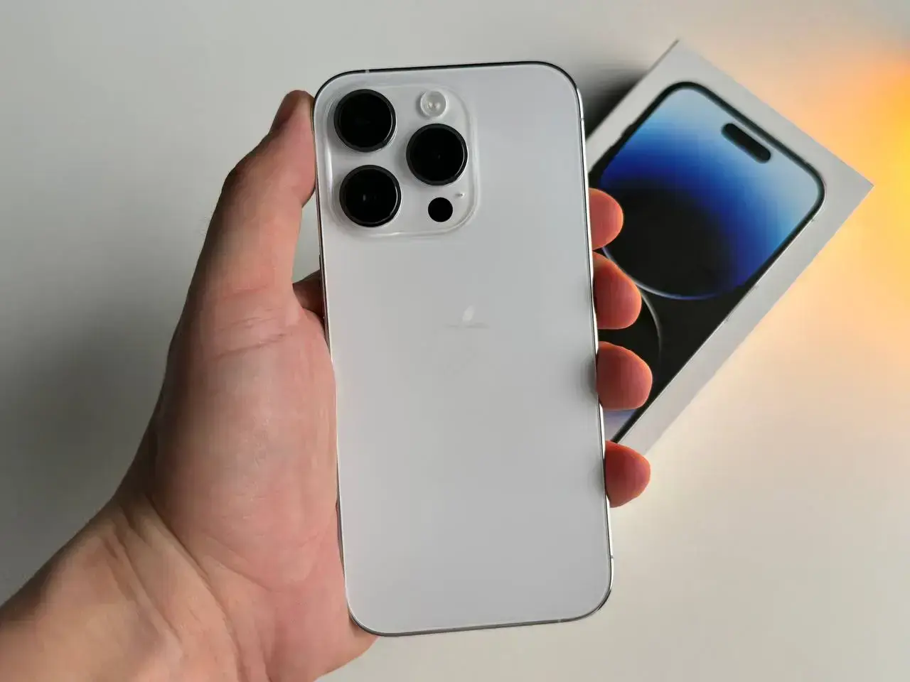 Б/У Apple iPhone 14 Pro 128GB Silver (MQ023) - Состояние: идеальный | Аккумулятор: 87% | Комплект: полный | Гарантія: 1 мес.