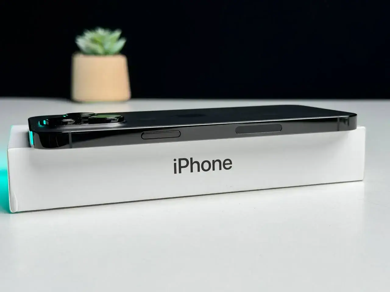 ВЖИВАНИЙ Apple iPhone 14 Pro Max 128GB Space Black eSim (MQ8N3) - Стан: ідеальний | Акумулятор: 95% | Комплект: повний | Гарантія: 1 міс.