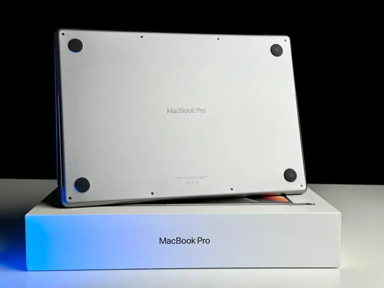 ВЖИВАНИЙ MacBook Pro 16" Space Gray (Z14V0016E) 2021 Стан: гарний | Комплект: повний | Гарантія: 1 міс. | 🔋 99%