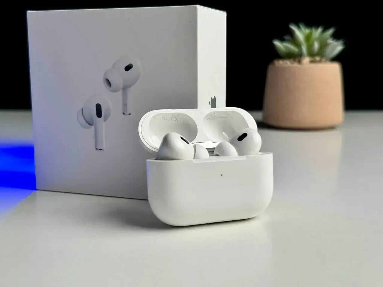 ВЖИВАНИЙ Навушники Apple AirPods Pro 2 with MagSafe Charging Case with Speaker (MQD83) - Стан: гарний | Комплект: повний | Гарантія: 1 міс.
