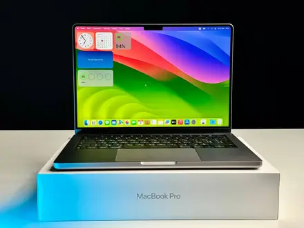 ВІТРИННИЙ MacBook Pro 14" Space Gray 2023 (Z17G000NW) - Стан: ідеальний | Комплект: повний | Гарантія: 3 міс.