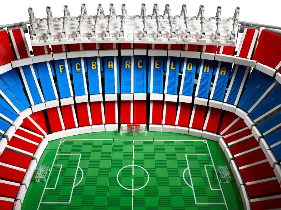 Блоковый конструктор LEGO Стадион Камп Ноу ФК Барселона (10284)