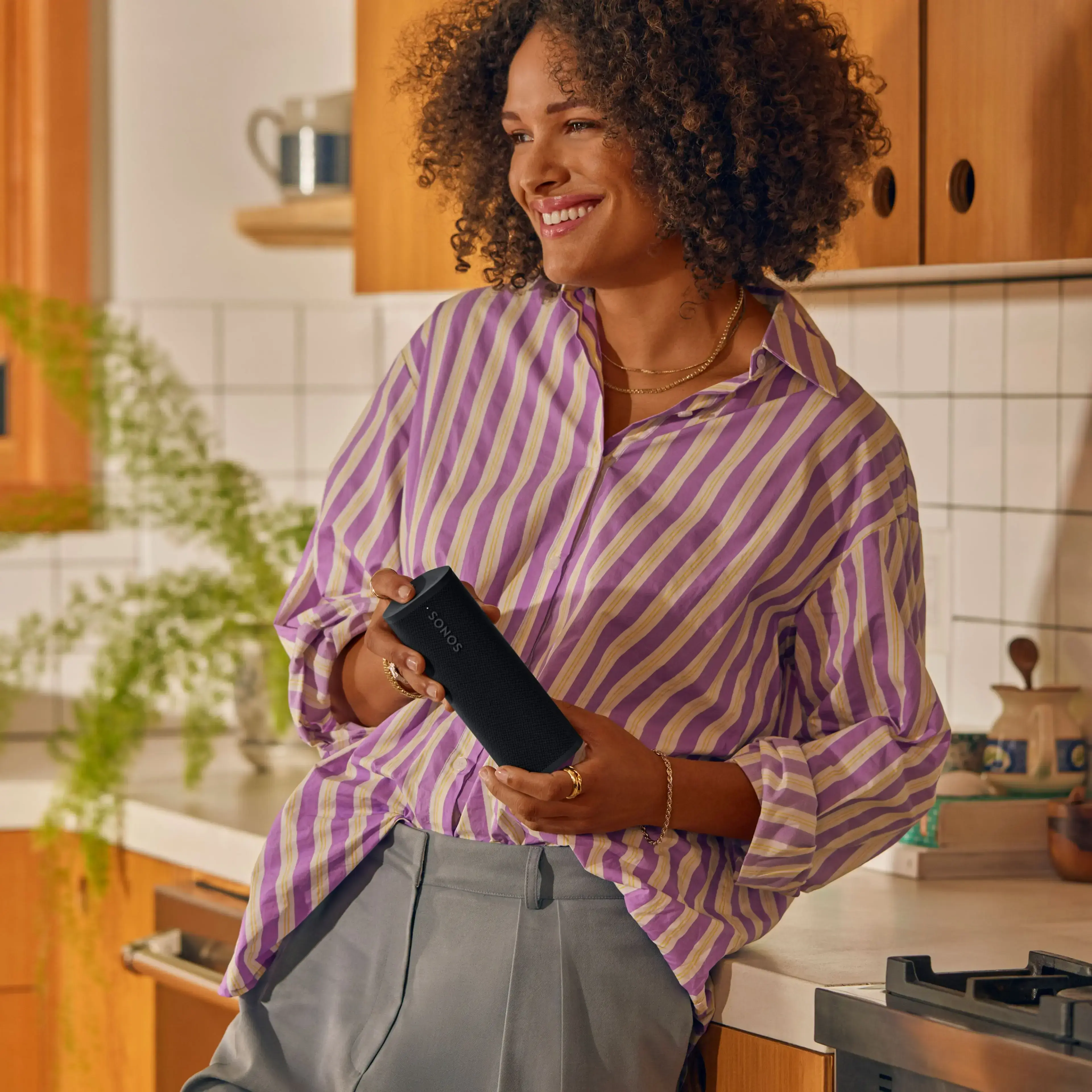 Портативна колонка Sonos Roam 2 - Black (ROAM2US1BLK)
