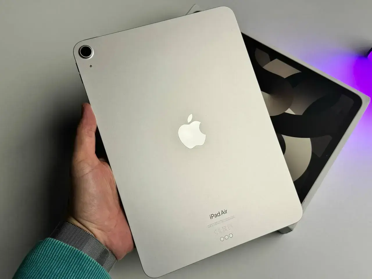 УЦІНКА iPad Air 5 10.9'' Wi-Fi 256GB Starlight (MM9P3) - Стан: новий | Акумулятор: 100% | Комплект: повний | Гарантія: 6 міс.