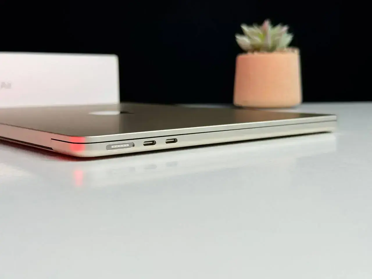 УЦЕНКА MacBook Air 13" M3/8CPU/10GPU/8GB/512GB Starlight 2024 (MRXU3) - Состояние: идеальное | Комплект: полный | Гарантия: 3 мес.