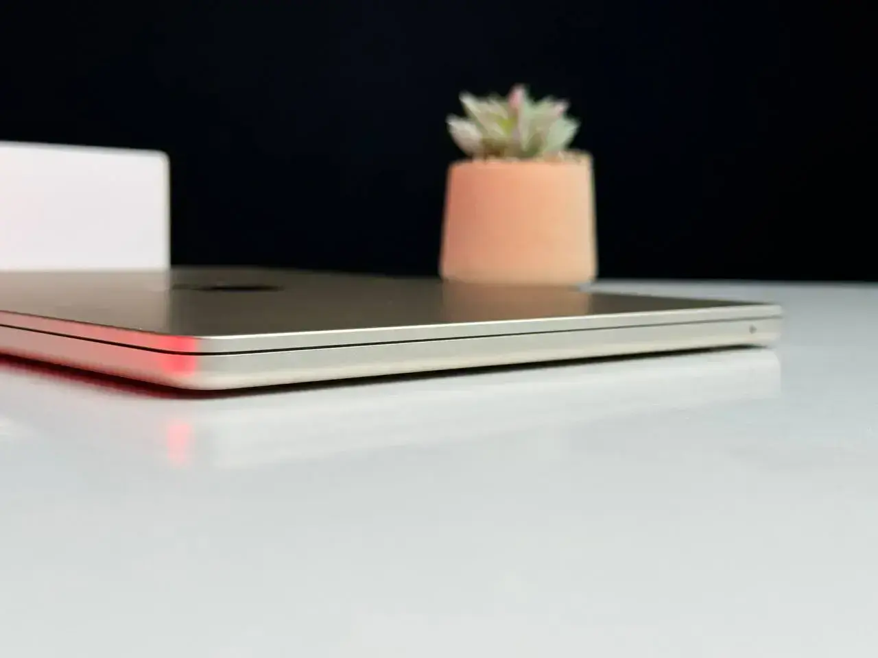УЦЕНКА MacBook Air 13" M3/8CPU/10GPU/8GB/512GB Starlight 2024 (MRXU3) - Состояние: идеальное | Комплект: полный | Гарантия: 3 мес.