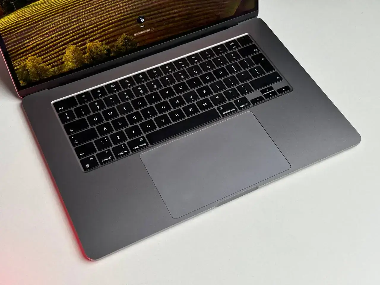 УЦІНКА MacBook Air 15" M3/8CPU/10GPU/8GB/256GB Space Gray 2024 (MRYM3) - Стан: ідеальний | Комплект: повний | Гарантія: 3 міс.