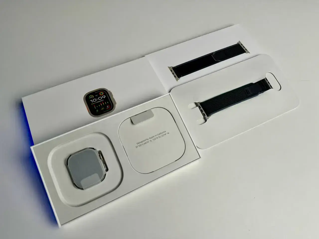 УЦЕНКА Apple Watch Ultra 2 GPS + Cellular 49mm Titanium Case with Blue/Black Trail Loop - M/L (MRF63) - Состояние: новый | Аккумулятор: 100% | Комплект: полный | Гарантія: 3 мес.