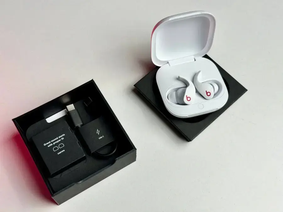 Уценка, открытая коробка Beats Fit Pro True Wireless Earbuds - Beats White (MK2G3)