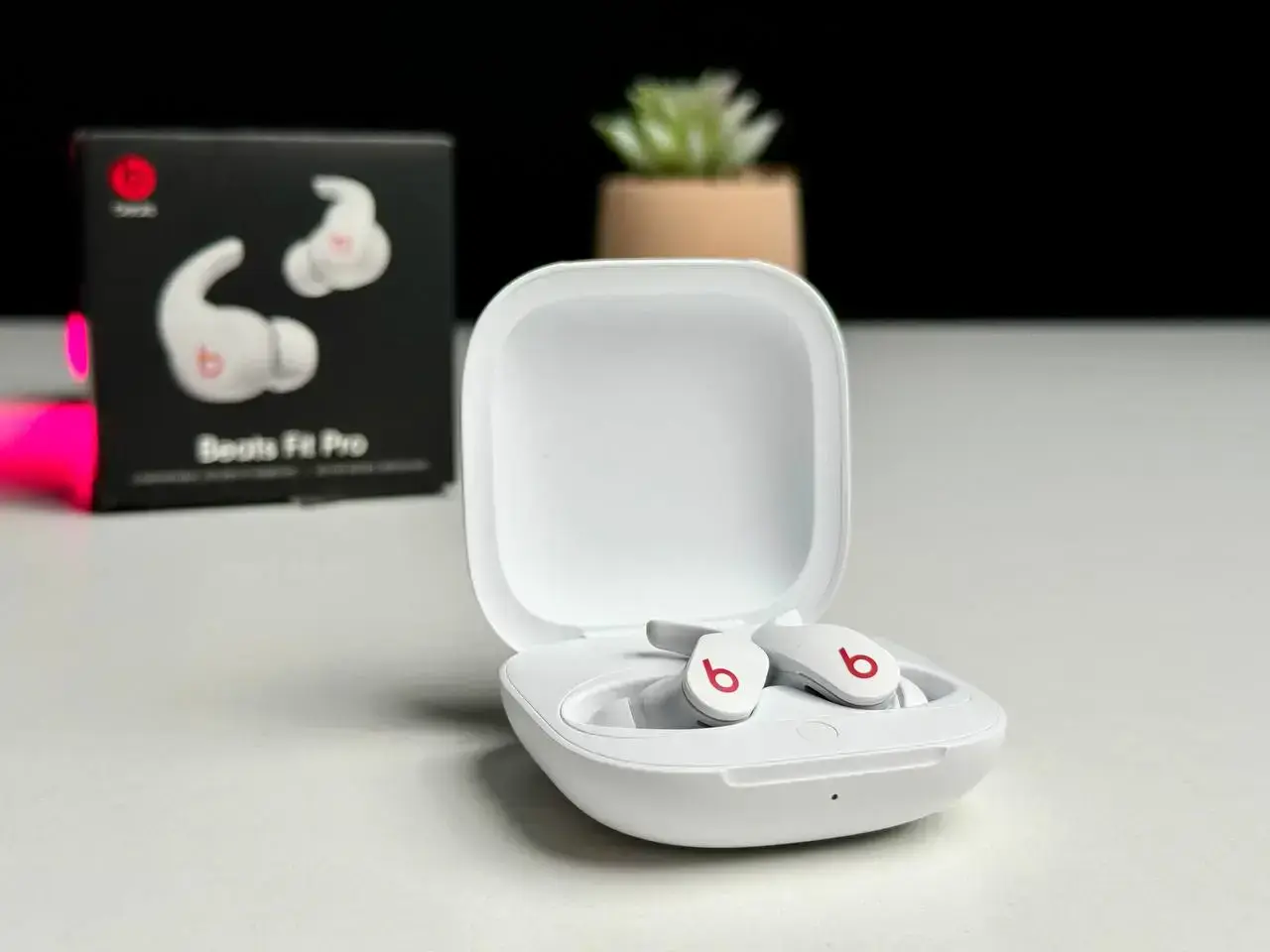 Уцінка, відкрита коробка Beats Fit Pro True Wireless Earbuds — Beats White (MK2G3)