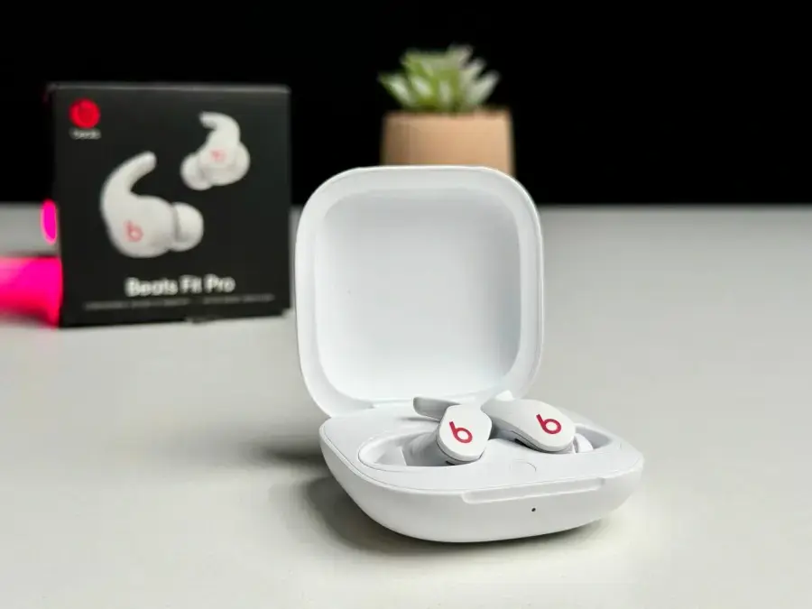 Уценка, открытая коробка Beats Fit Pro True Wireless Earbuds - Beats White (MK2G3)