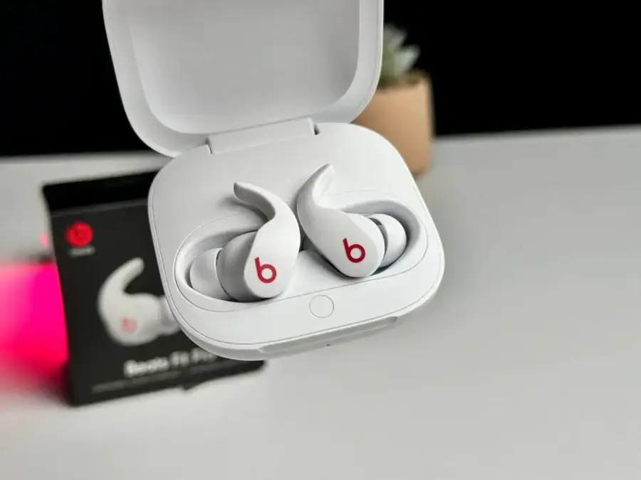 Уценка, открытая коробка Beats Fit Pro True Wireless Earbuds - Beats White (MK2G3)