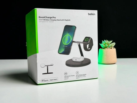 ВІТРИННА Belkin BOOST ↑ CHARGE PRO 3-in-1 Wireless Charger with MagSafe - Black (HPG02)