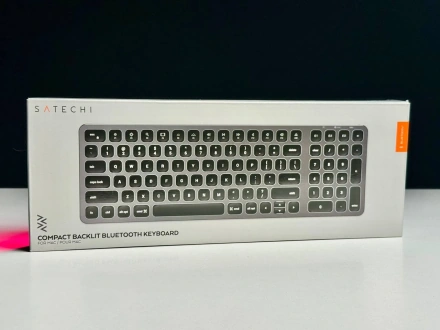 ВИТРИННАЯ Клавитура Satechi Compact Backlit Bluetooth Keyboard (ST-ACBKM)