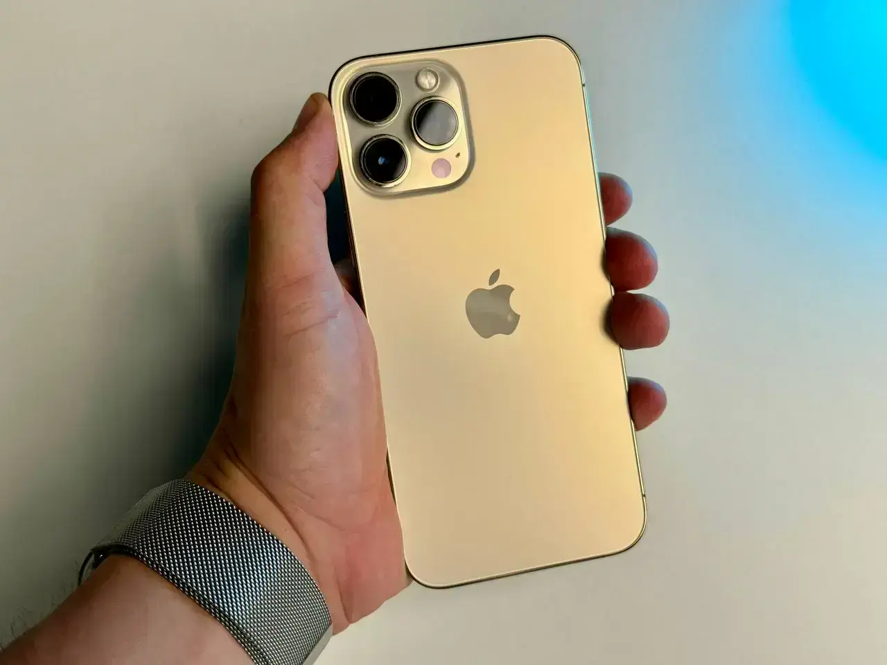 ВЖИВАНИЙ Apple iPhone 13 Pro Max 1TB Gold (MLL43, MLLM3)