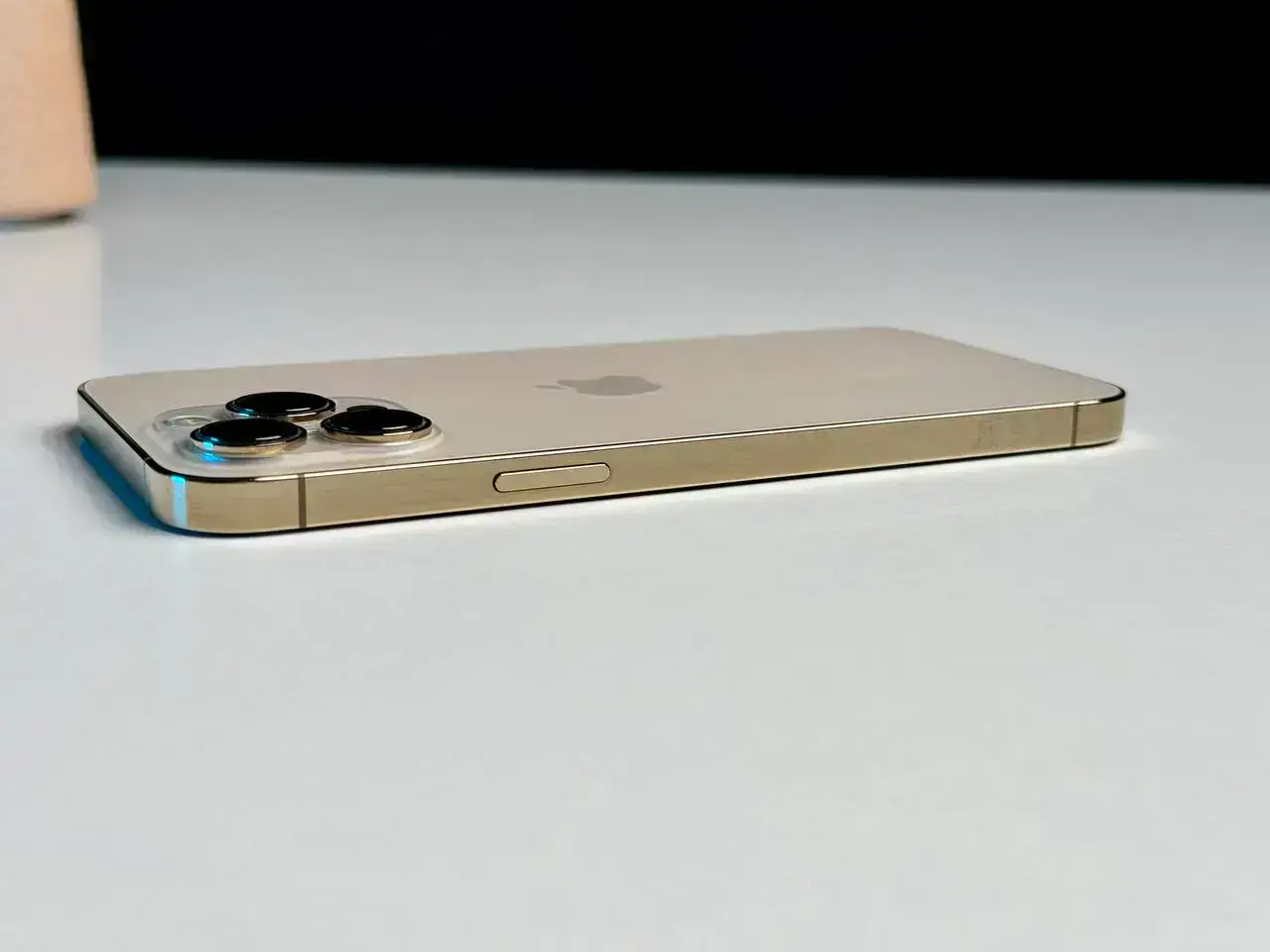 ВЖИВАНИЙ Apple iPhone 13 Pro Max 1TB Gold (MLL43, MLLM3)