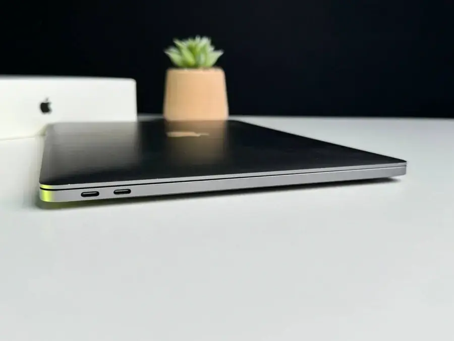 Б.У. MacBook Pro 13" Space Gray (Z0UH0003A, Z0UH00168) 2017 i5/16GB/128GB - 117 циклов